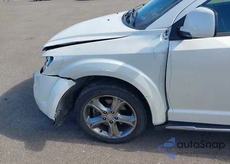 2016 Dodge Journey Crossroad z USA, uszkodzony, nr VIN 3C4PDCGB9GT139181